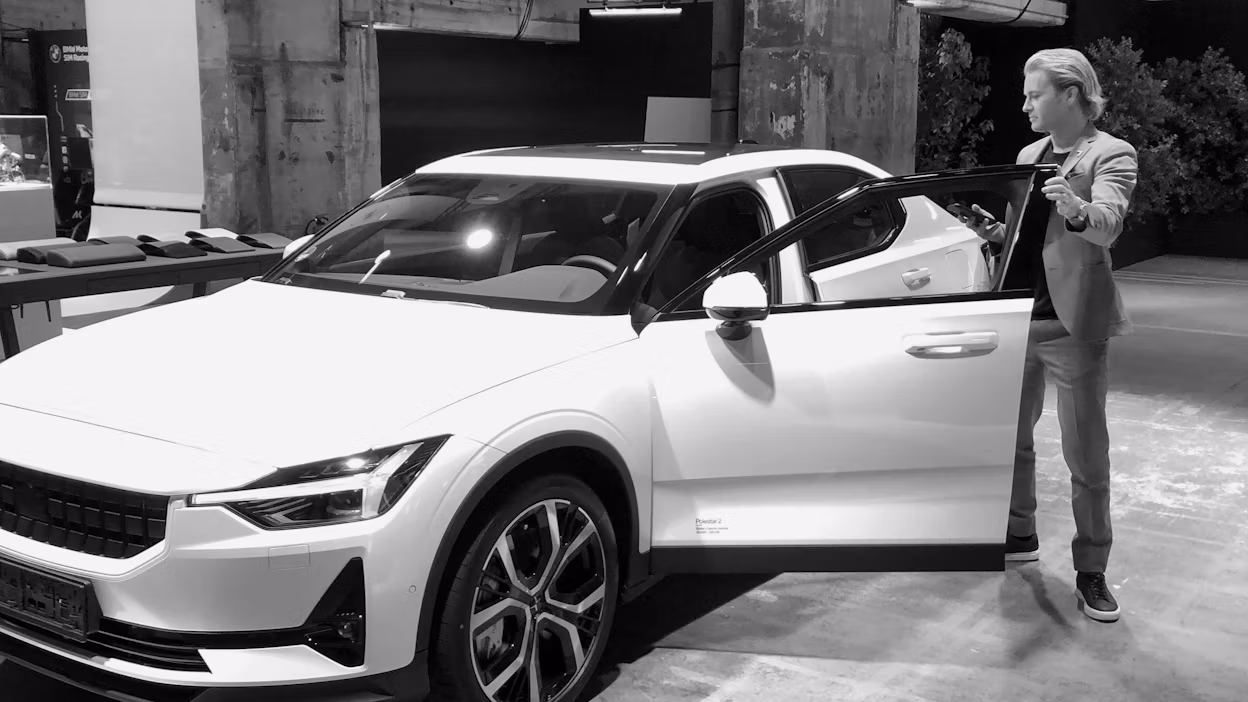 Nico Rosberg standing next to the Polestar 2 at Greentech Festival 2020.