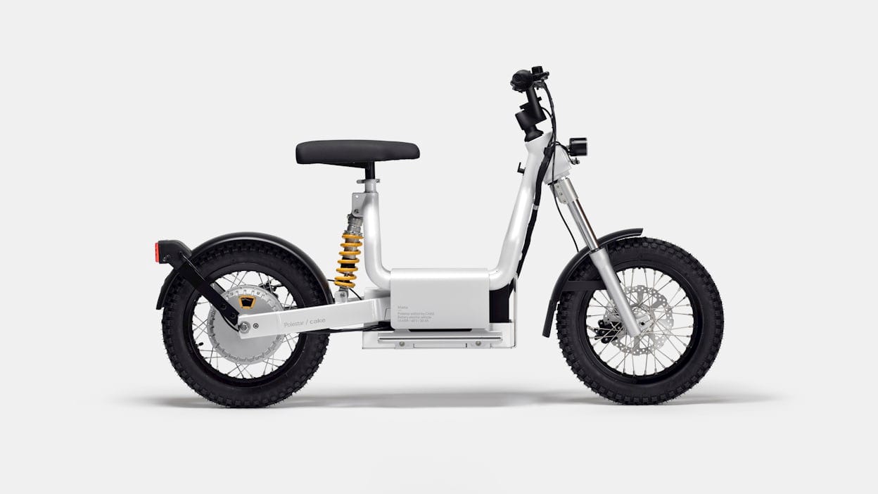 Side view of the Makka electric bike on a white background.