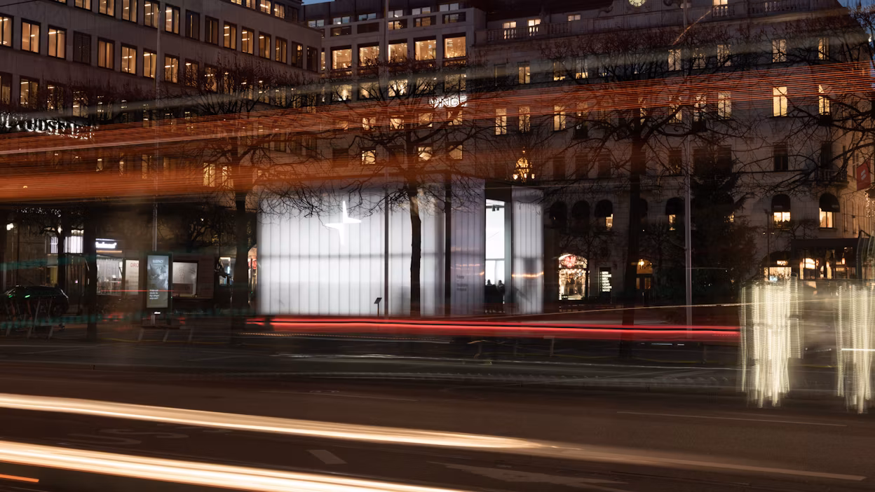Blurry view of the Polestar cube in Norrmalmstorg.