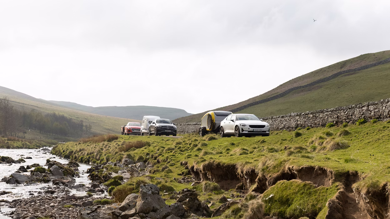 Caravan aan elektrische auto in het programma Top Gear