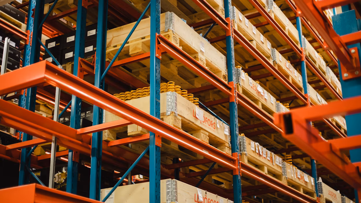 Components for the Öhlins dampers in a industrial storage.