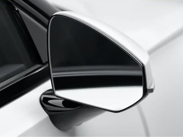 Close up of retractable frameless mirrors 