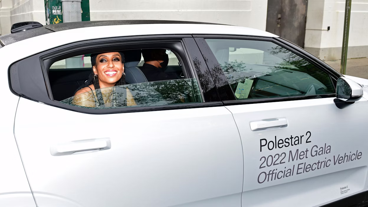 Chioma Nnadi in a Polestar 2.