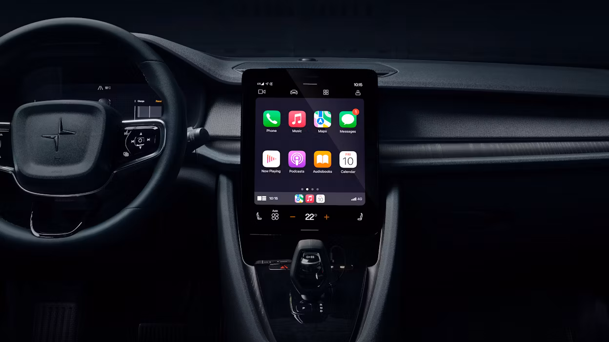 The centre screen of Polestar 2 with Apple CarPlay shown.