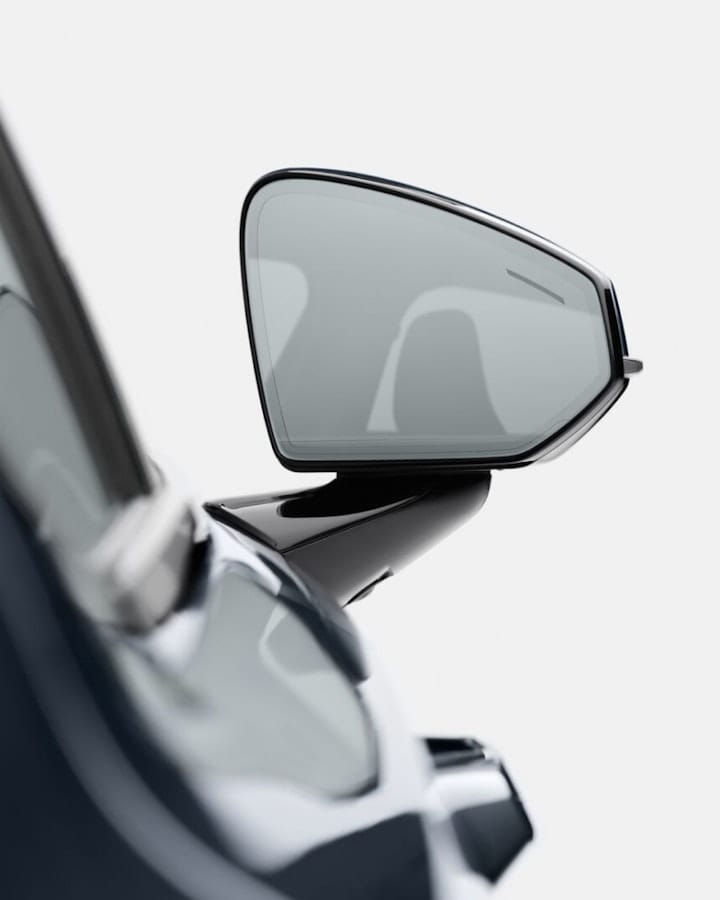 Showing driving mirror from behind
