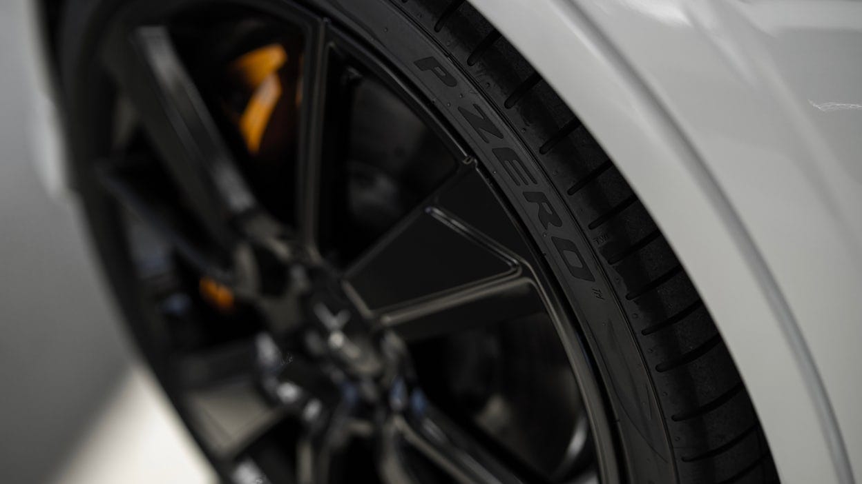 Edição limitada Polestar 2 BST 270 24 Polestar 2 BST edition 270 at Circuito Ascari