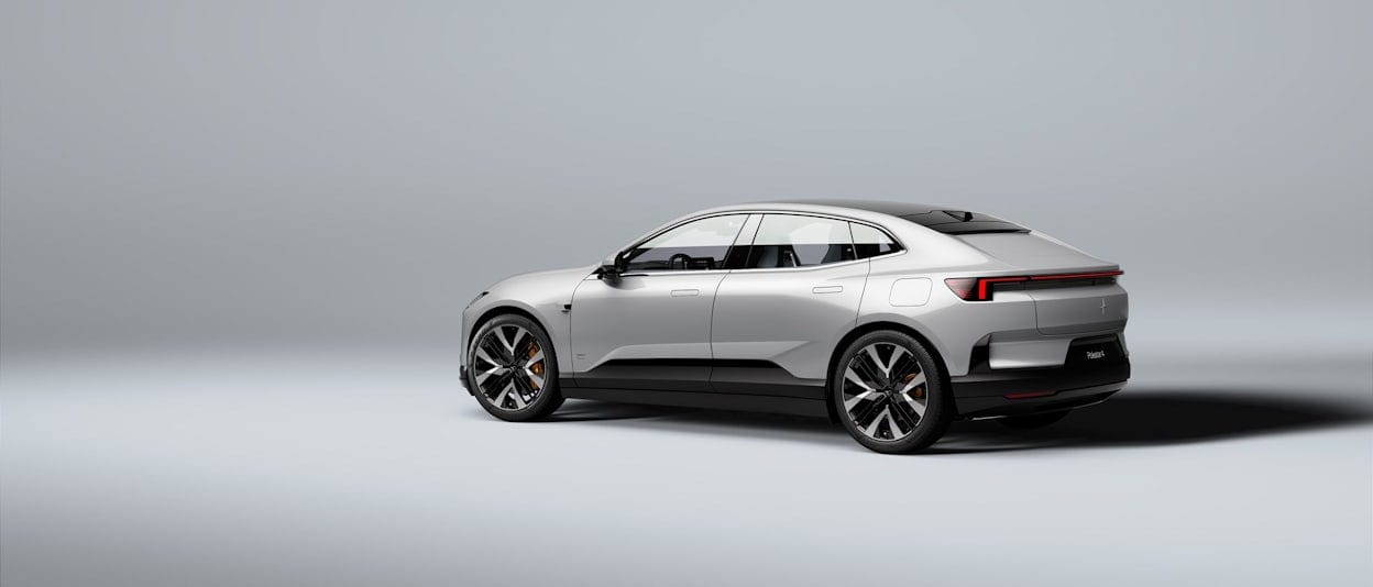Polestar 4 seen from the side