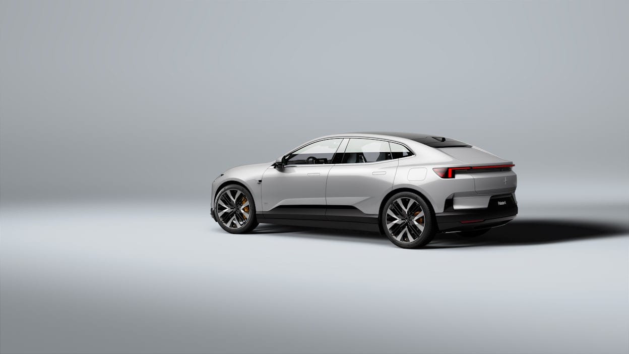 White Polestar 4 seen from the side. White background