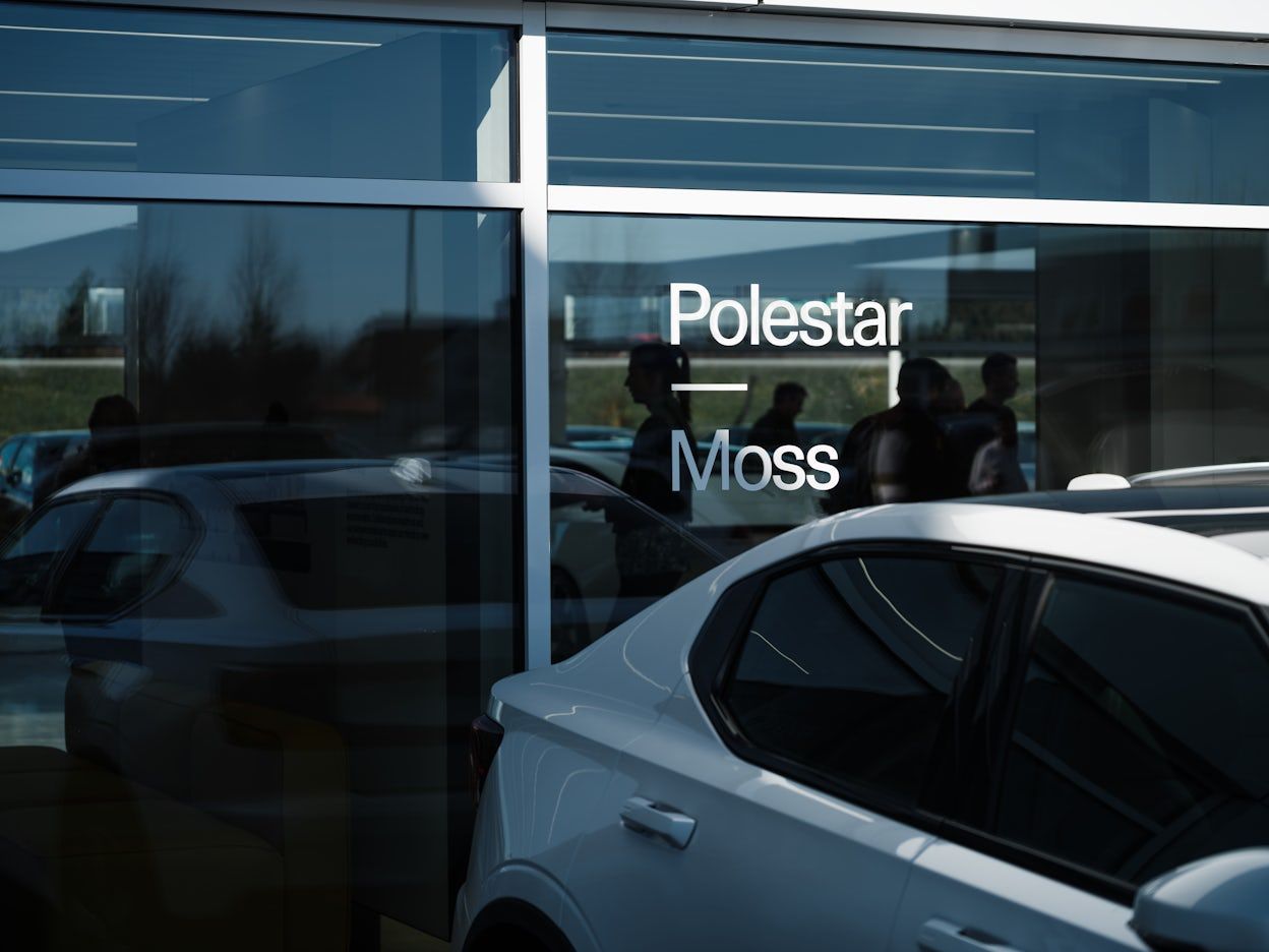 Focus on a window with the text Polestar and Moss