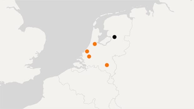 Map of The Netherlands with Polestar locations indicated as orange dots, with temporary pop-up marked by the black dot