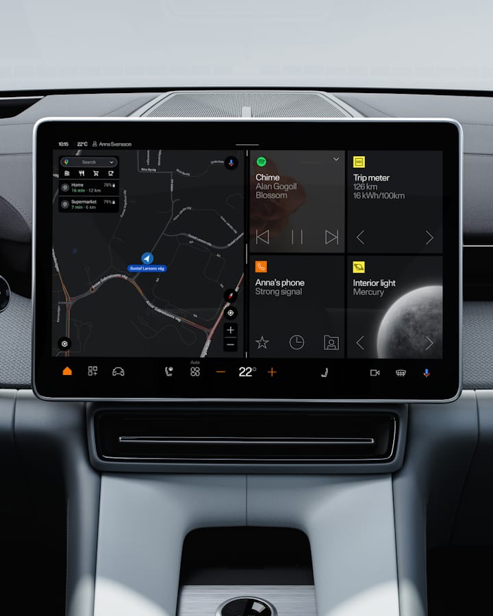 Centre Display in Polestar 4 with Google Built-in