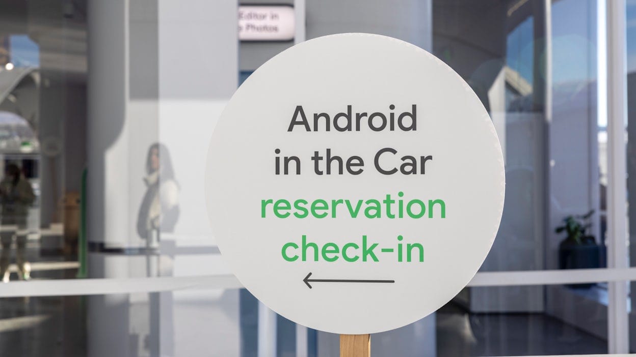 Android in the Car reservation check-in sign