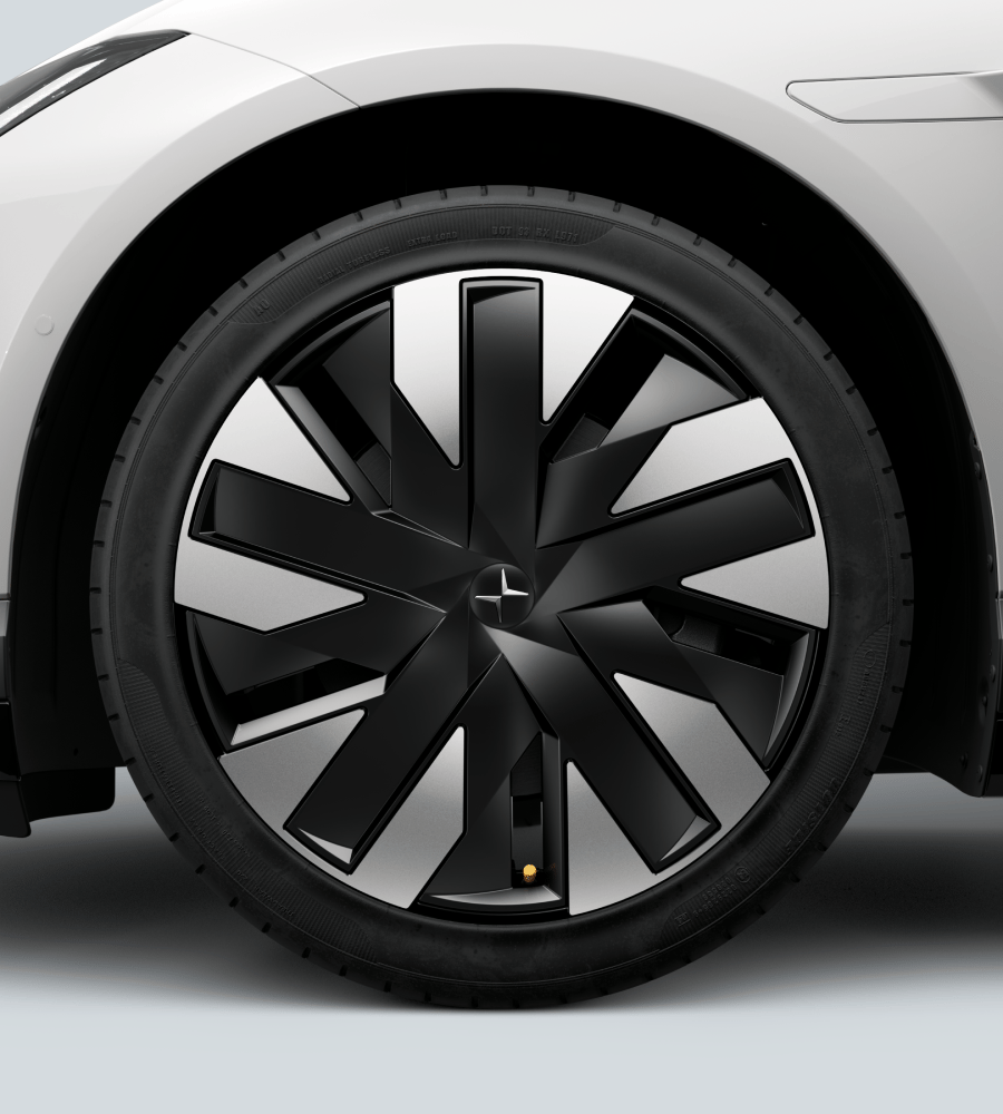 Close-up of te 21-inch Pro alloy wheels of the Polestar 4