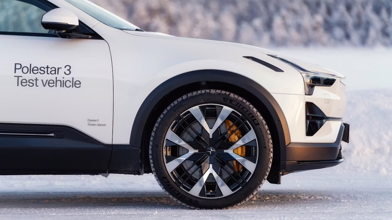 Polestar 3 in Snow color showing the decal with the text 'Polestar 3 Test Vehicle'