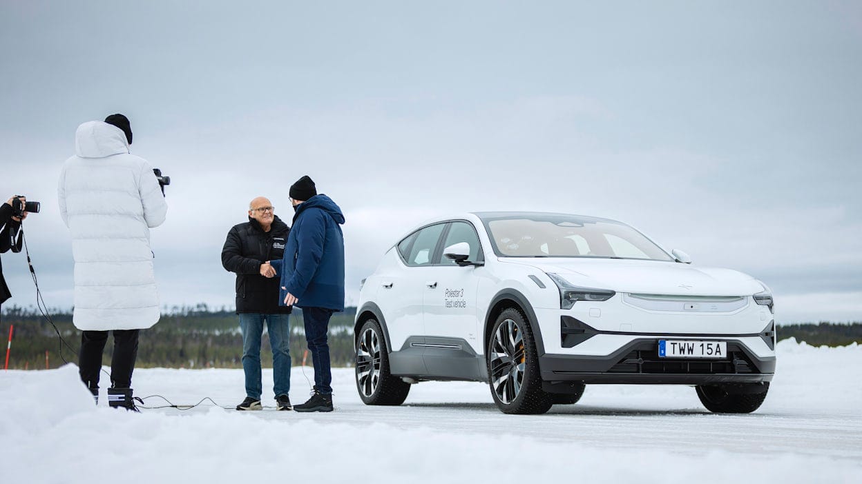 Behind-the-scenes of filming Stig and Joakim in front of Polestar 3