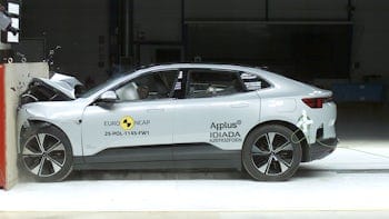 Polestar 4 i ett krocktest