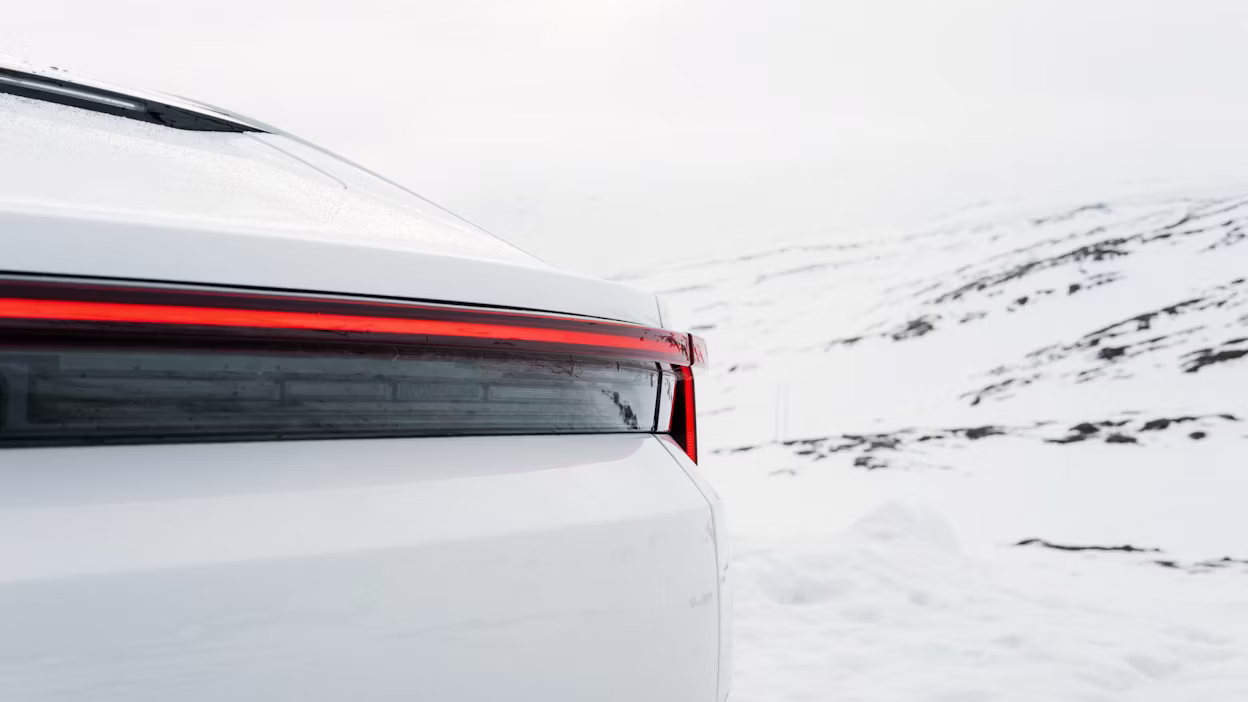 Back of Polestar 4 in front of mountains