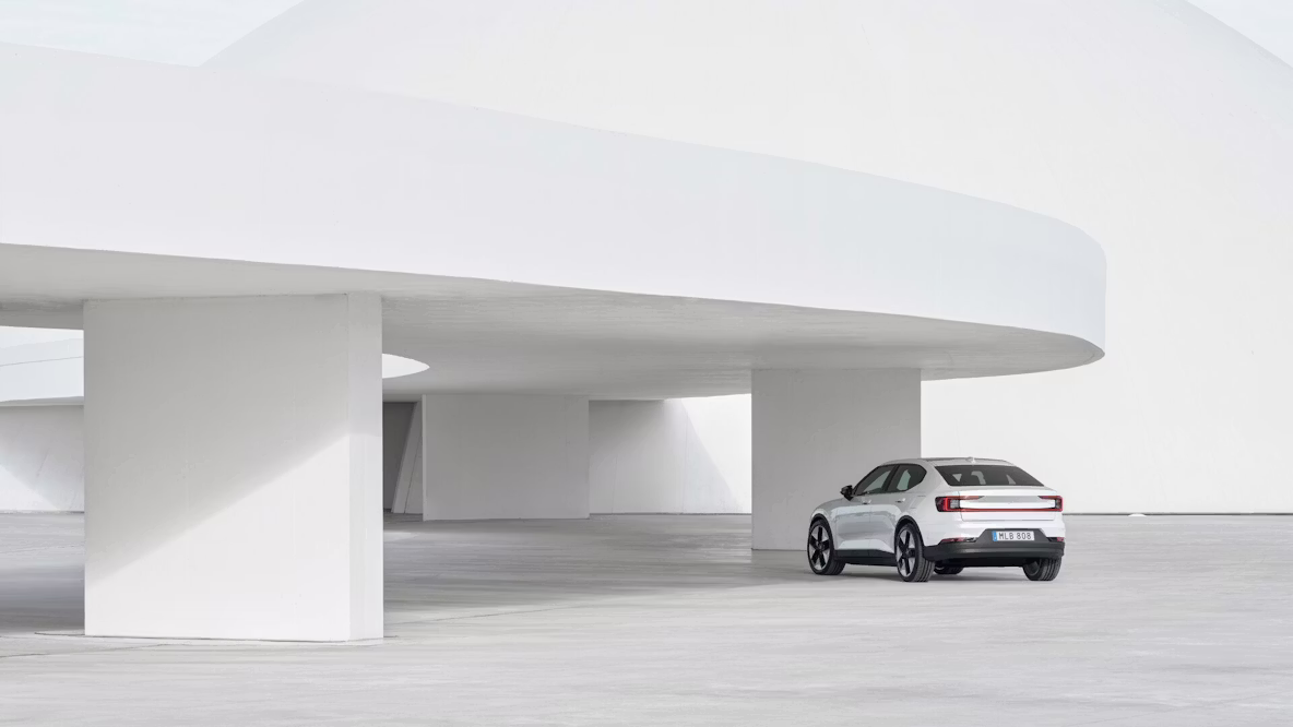 Parked Polestar 2 Snow