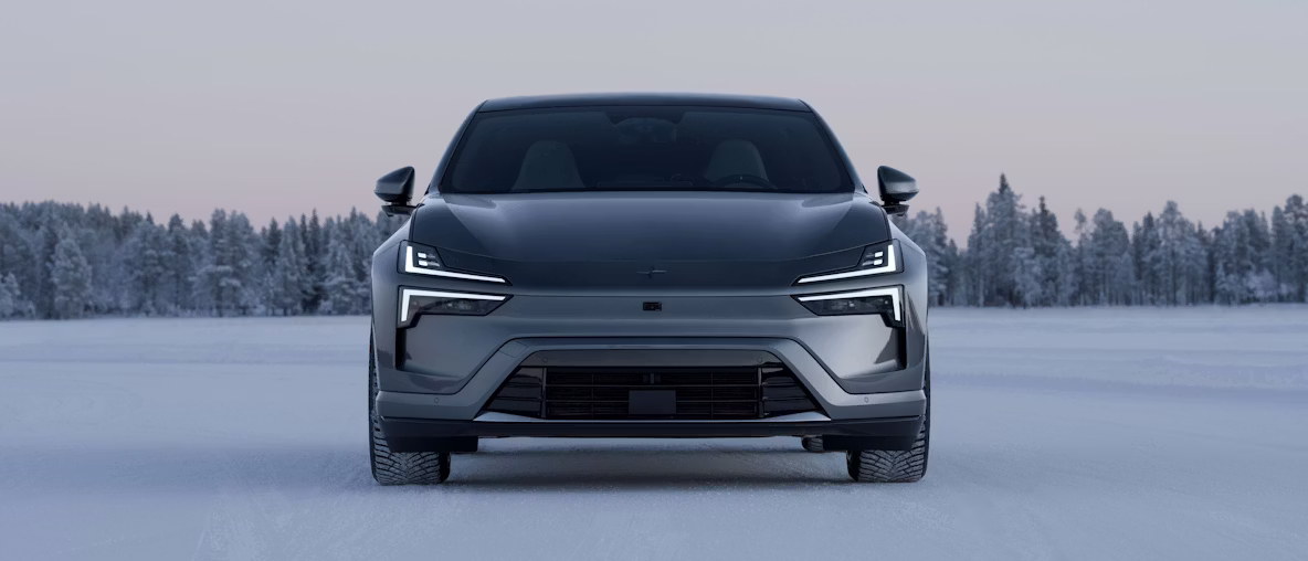 Polestar 4 in color Storm on snowy field