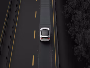 Animated Polestar 3 illustrating the functionality of Pilot Assist