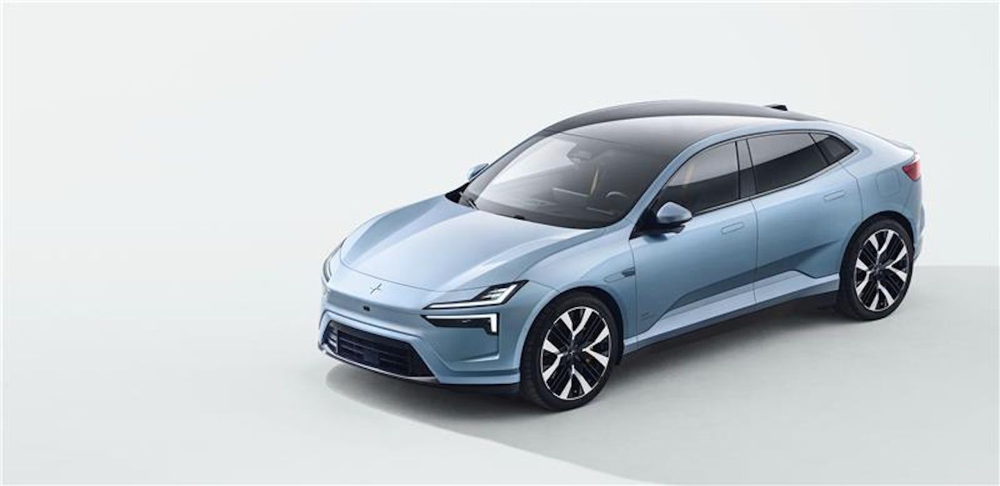 Electron blue static Polestar 4 with a grey background.