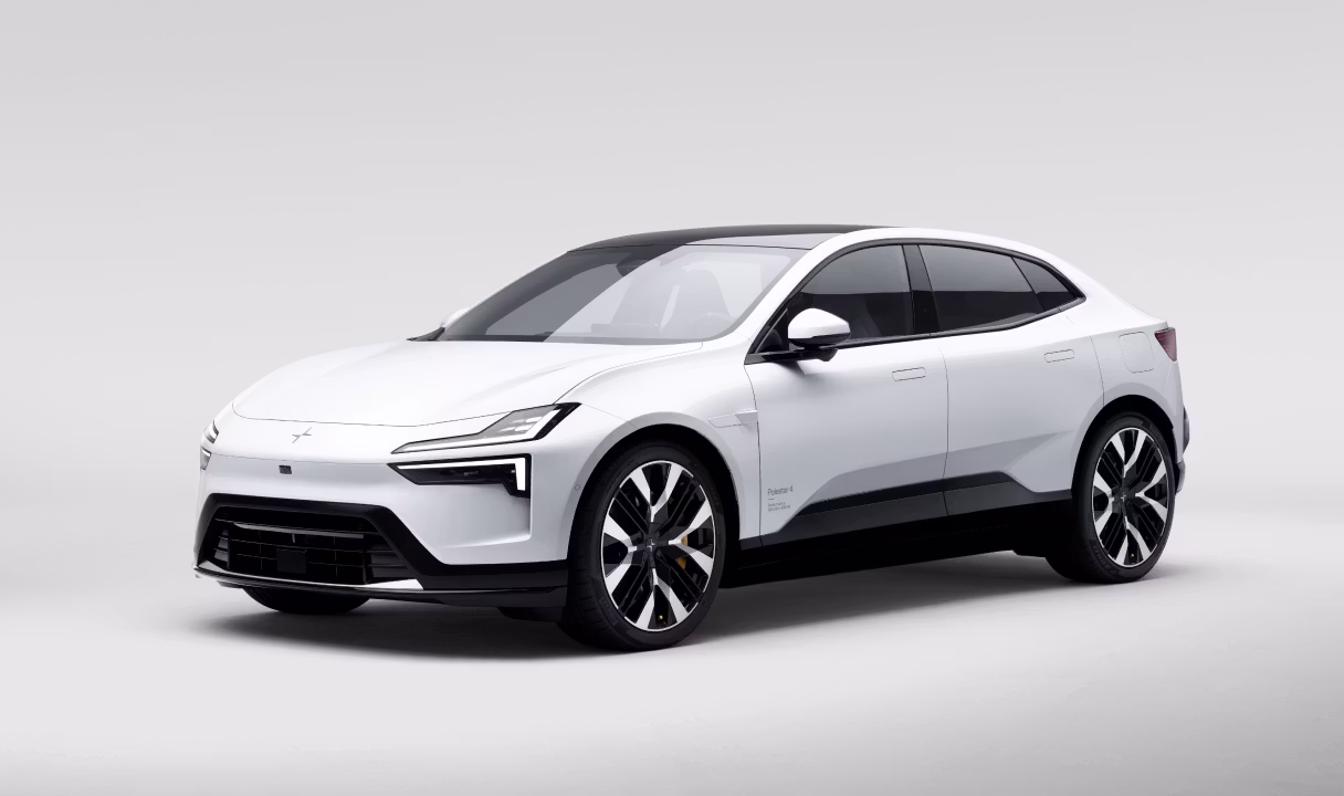 Polestar 4 coupé in front three-quarter view on a plain background