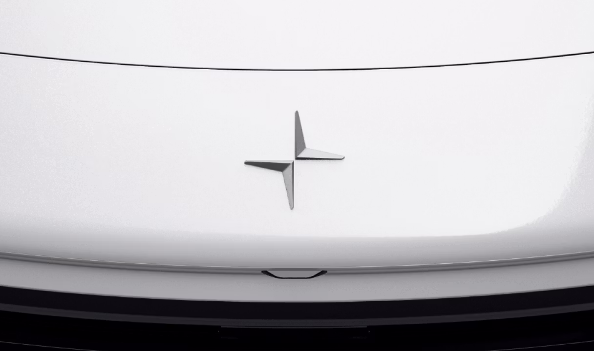 Polestar logo on a Polestar 4 hood