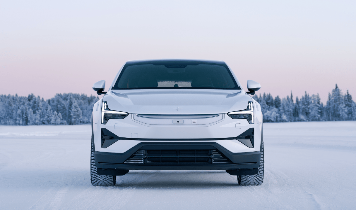 Polestar 3 on a snowy road