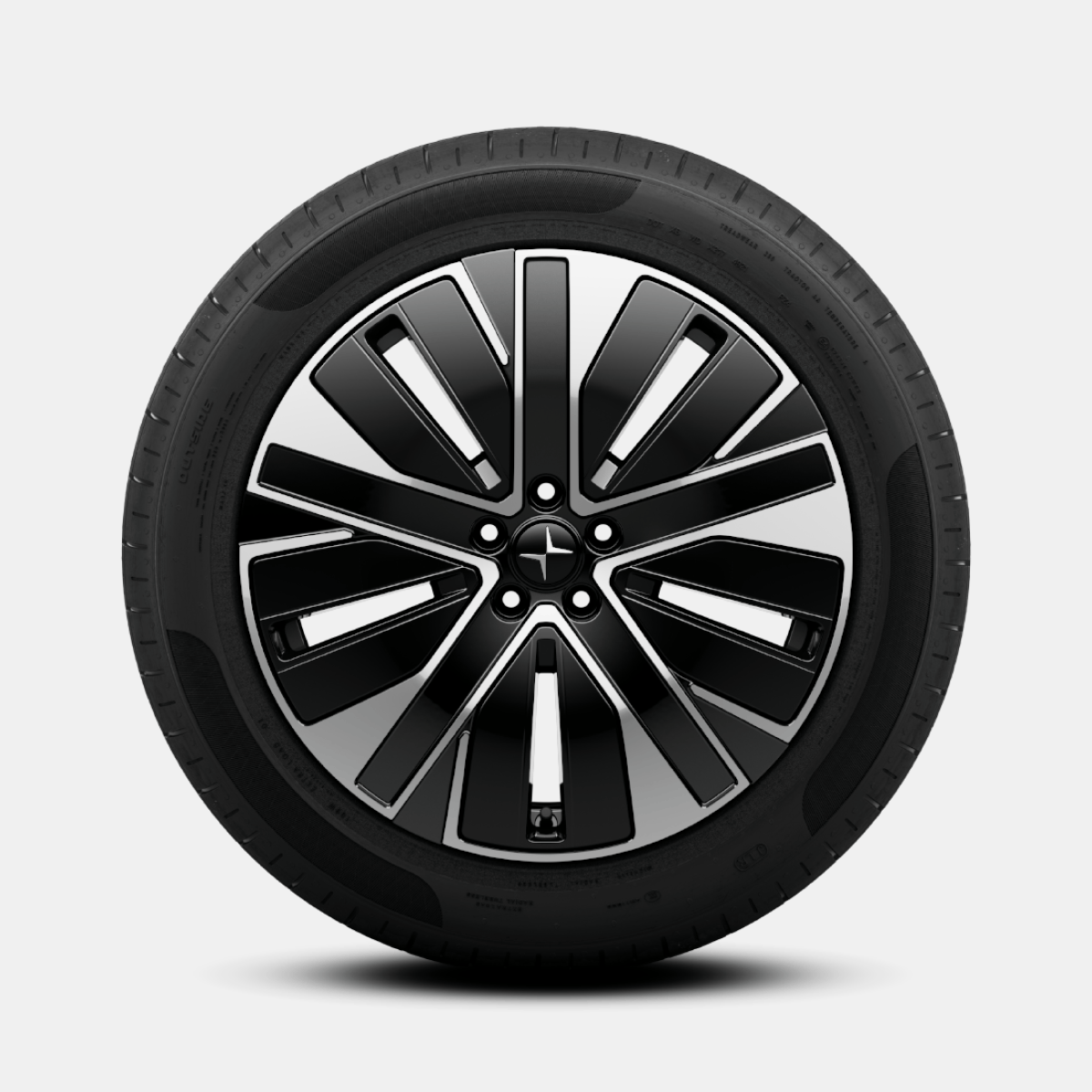 Polestar 4 SUV’s silver coloured wheel with five-spoked minimalistic design.