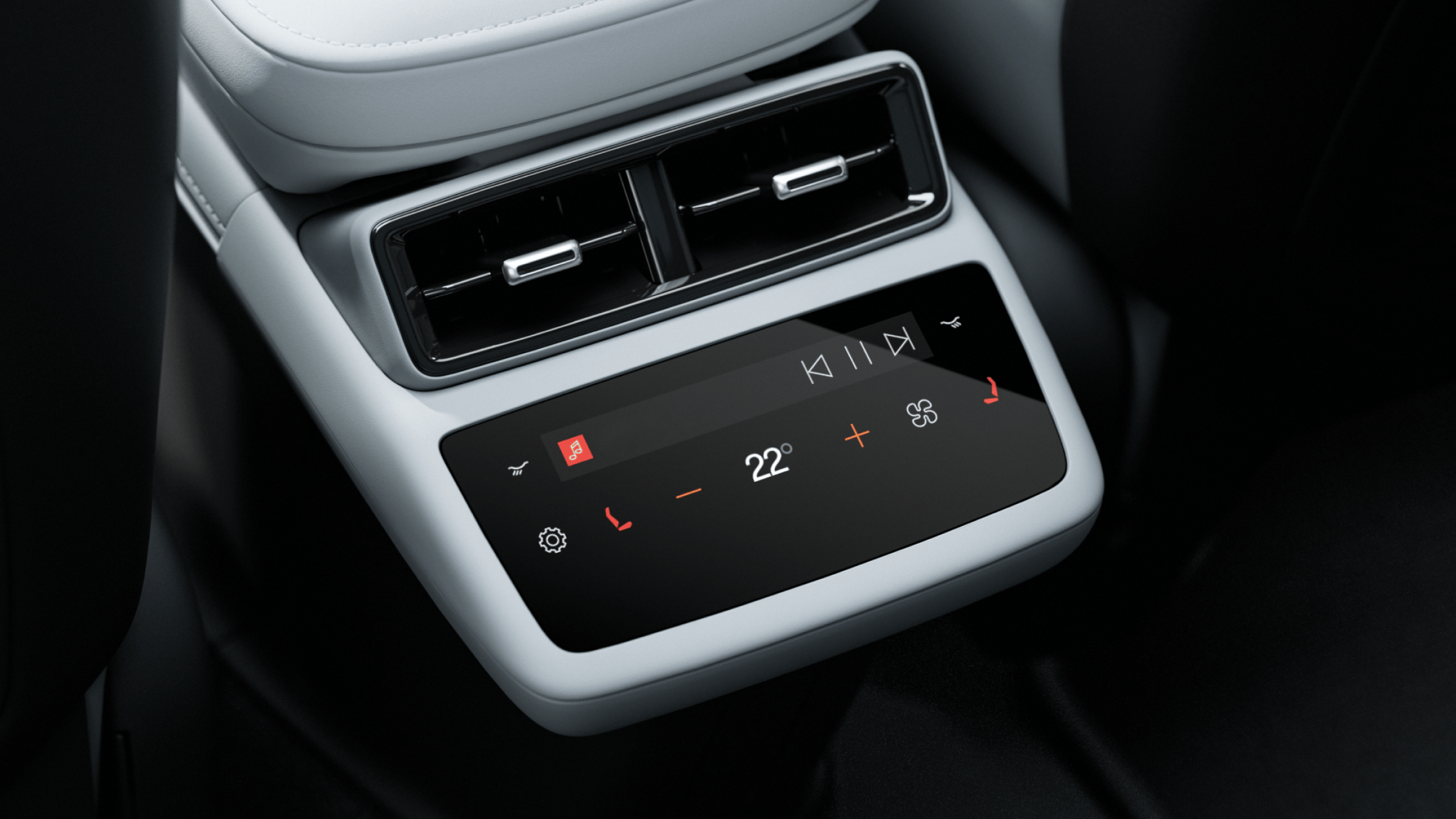 Polestar 4 SUV’s rear display showing the rear heating controls.
