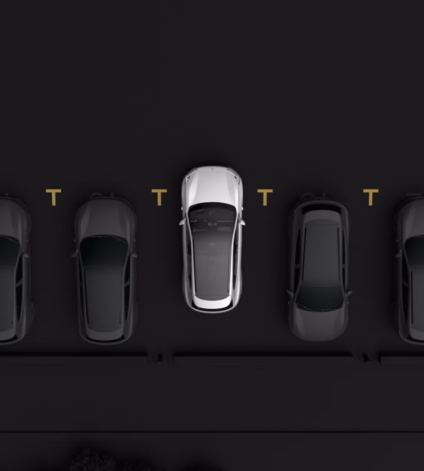 Polestar 4 SUV parking with help via the 360-degree camera and 3D camera view of its surroundings.