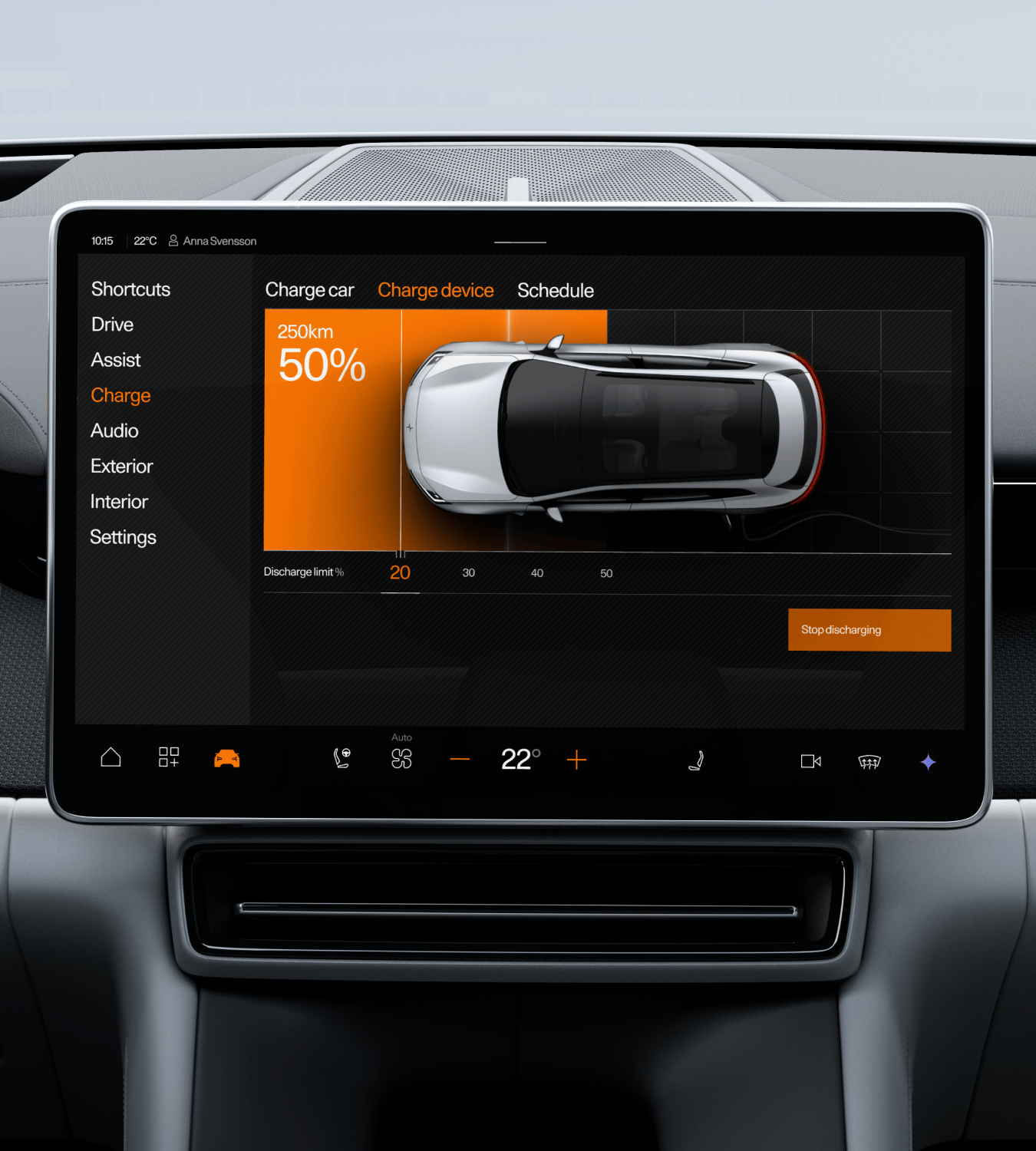 Car infotainment screen showing charging status at 50% and discharge limit settings