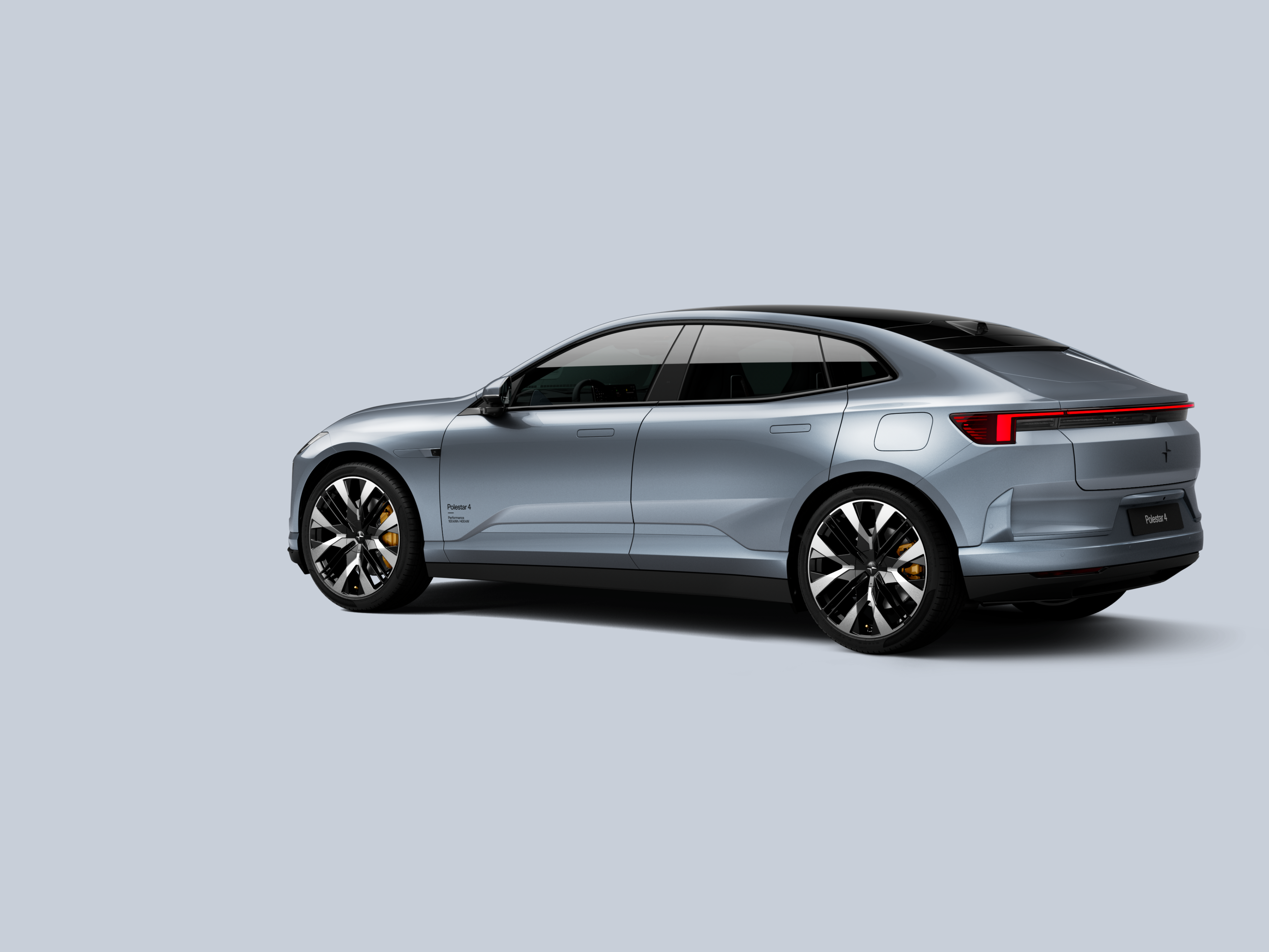 Polestar 4 Coupé side view