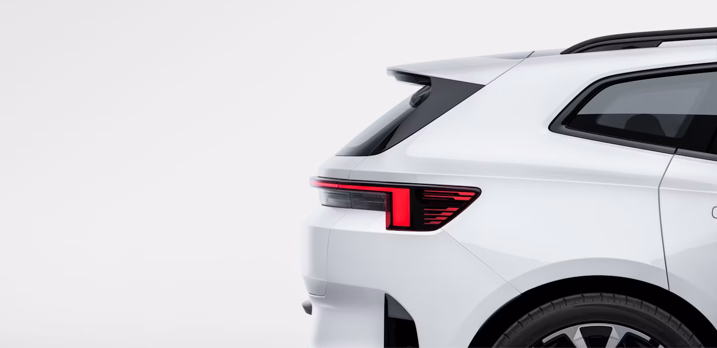 Rear side of a Polestar 4 SUV with taillight and wheel visible.